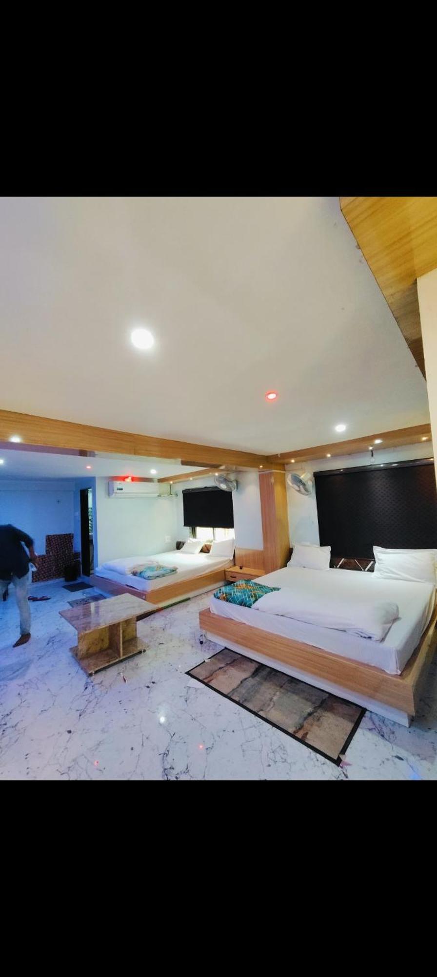 The Maheshwari Residency Hotell Ayodhya Eksteriør bilde